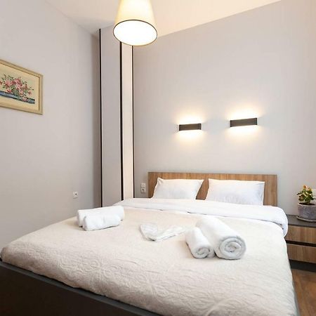 Wehost Apartment Near Fabrika Tbiliszi Kültér fotó