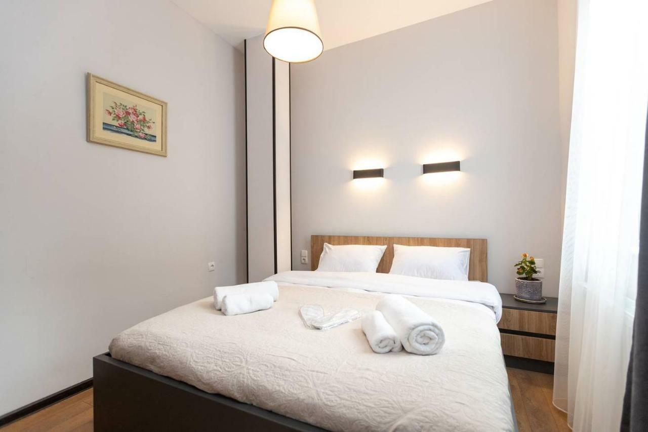 Wehost Apartment Near Fabrika Tbiliszi Kültér fotó