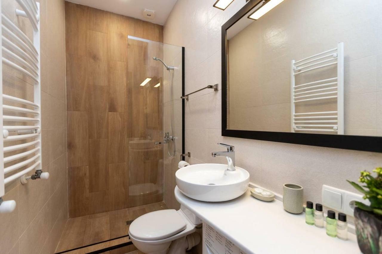 Wehost Apartment Near Fabrika Tbiliszi Kültér fotó