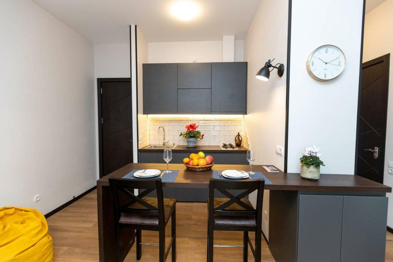 Wehost Apartment Near Fabrika Tbiliszi Kültér fotó